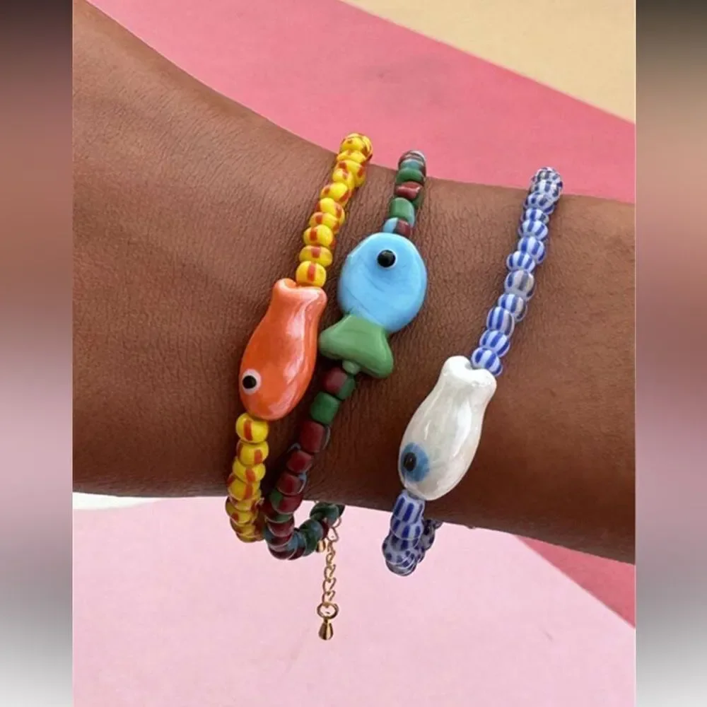 Orange and Yellow Beaded Fish Bracelet S884 - Picture 1 of 6